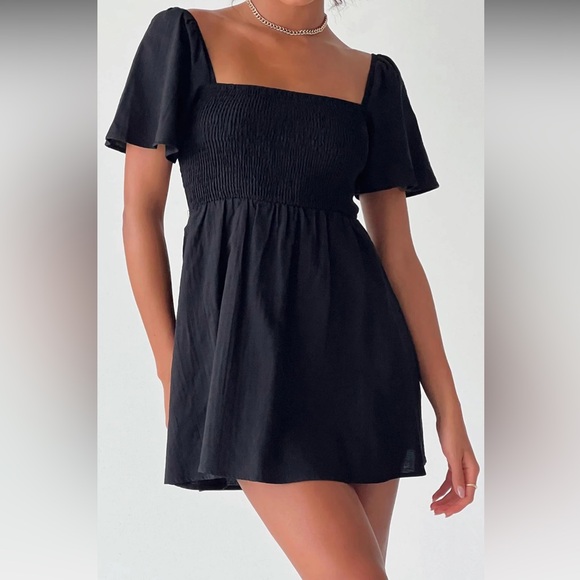 Princess Polly Black dress with bow in back - Picture 1 of 2